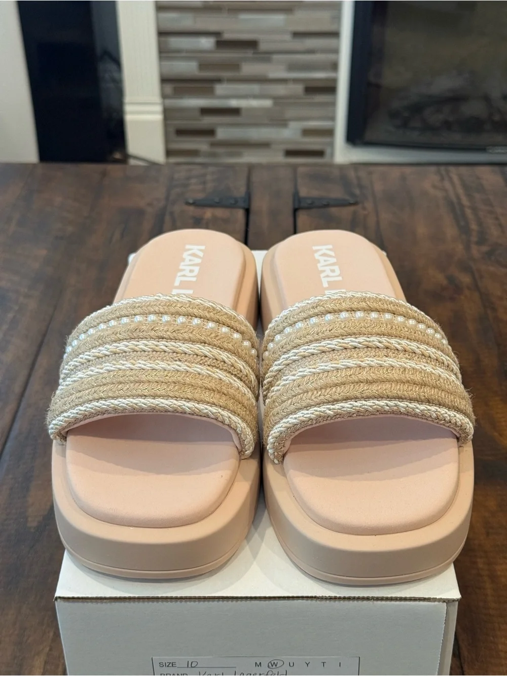 Karl Lagerfeld Paris Ortley Platform Slide Sandal (NWOT)